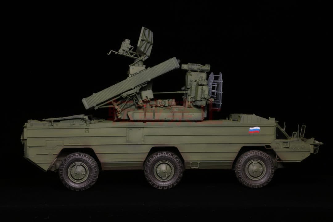 完成品 1/35 ロシア軍 9K33 オサー プラモデル トランペッター