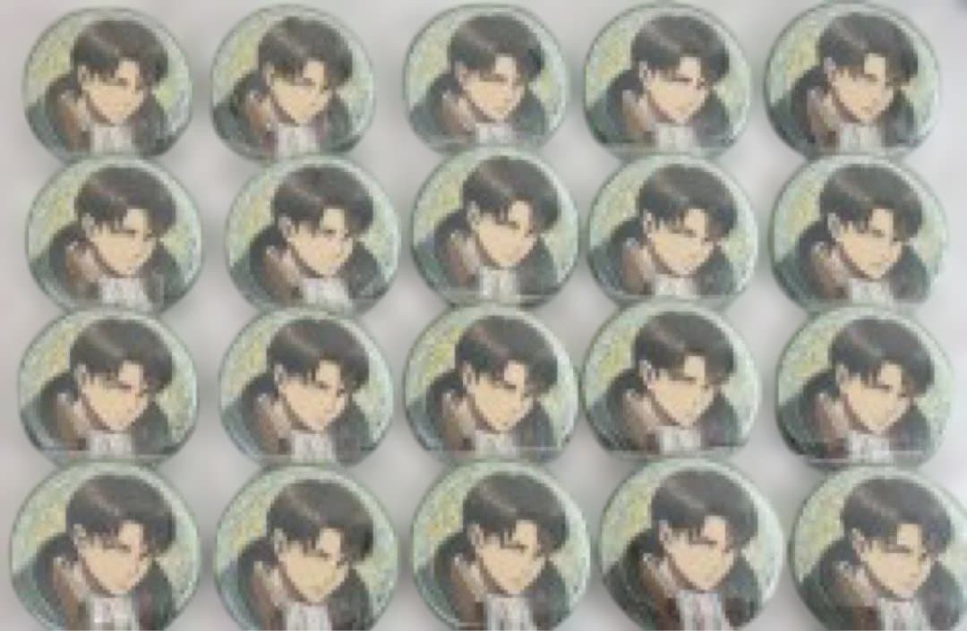 進撃の巨人 リヴァイ 缶バッジ ドンキホーテ 20個