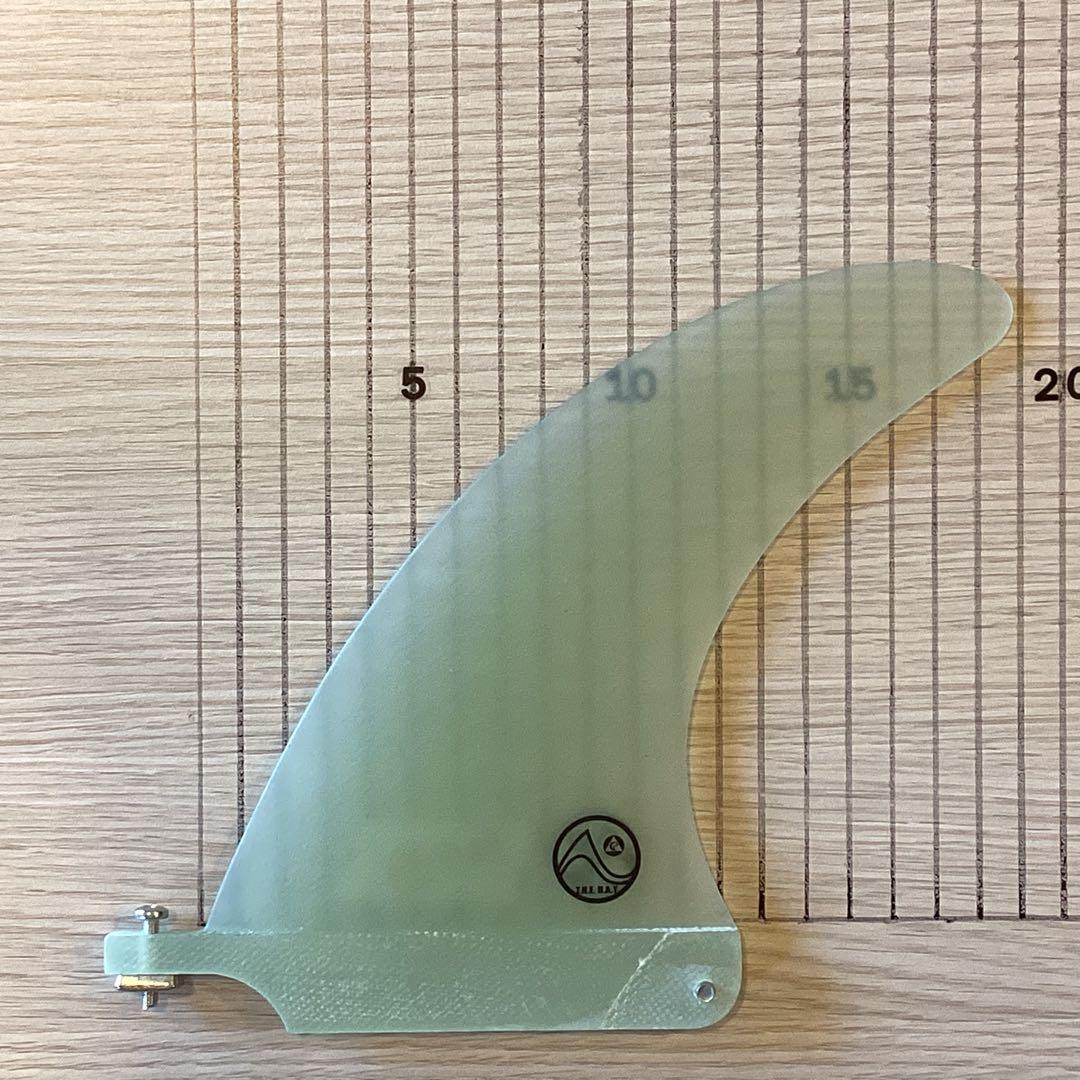 新品未使用シングルフィン6インチ　トランスルーセント、 スクリュー付き