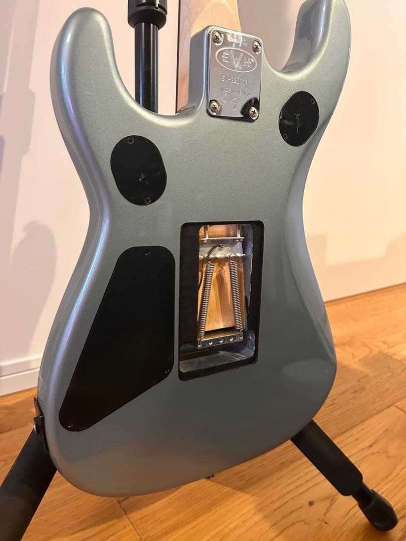 EVH 5150 スタンダード アイスブルー