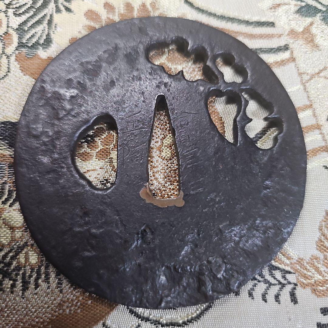 在銘　会津住正阿弥鍔　縦82mm横80mm厚さ5mm　時代物　刀装具