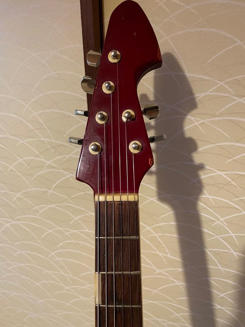 テスコ TG-64 レッド エレキギター 3ピックアップ