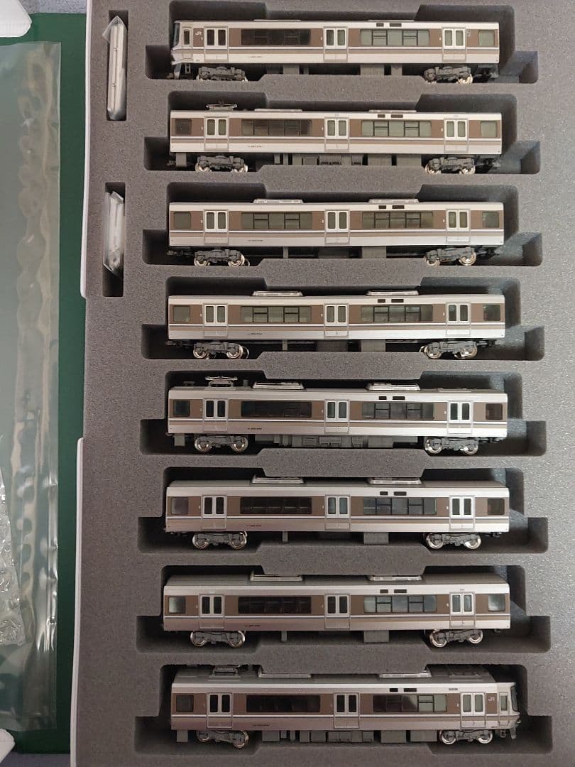 KATO Nゲージ 223系2000番台 新快速 8両セット 10-1899