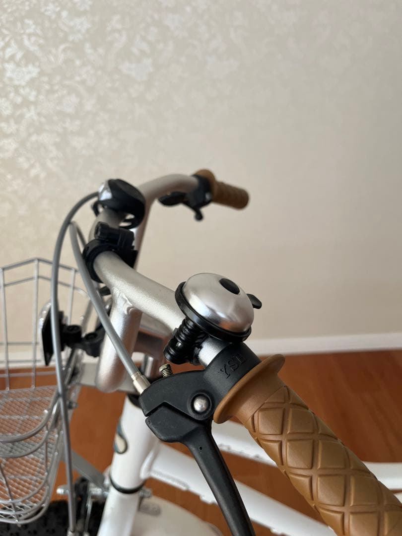 KhodaaBloom コーダブルーム子供用自転車 ホワイト 前バスケット付き