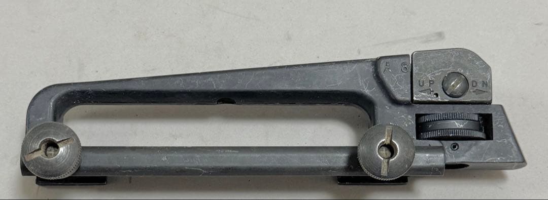 海兵隊 米軍実物 M4/M16 キャリングハンドル アンカー・ハーベイ・アルミ