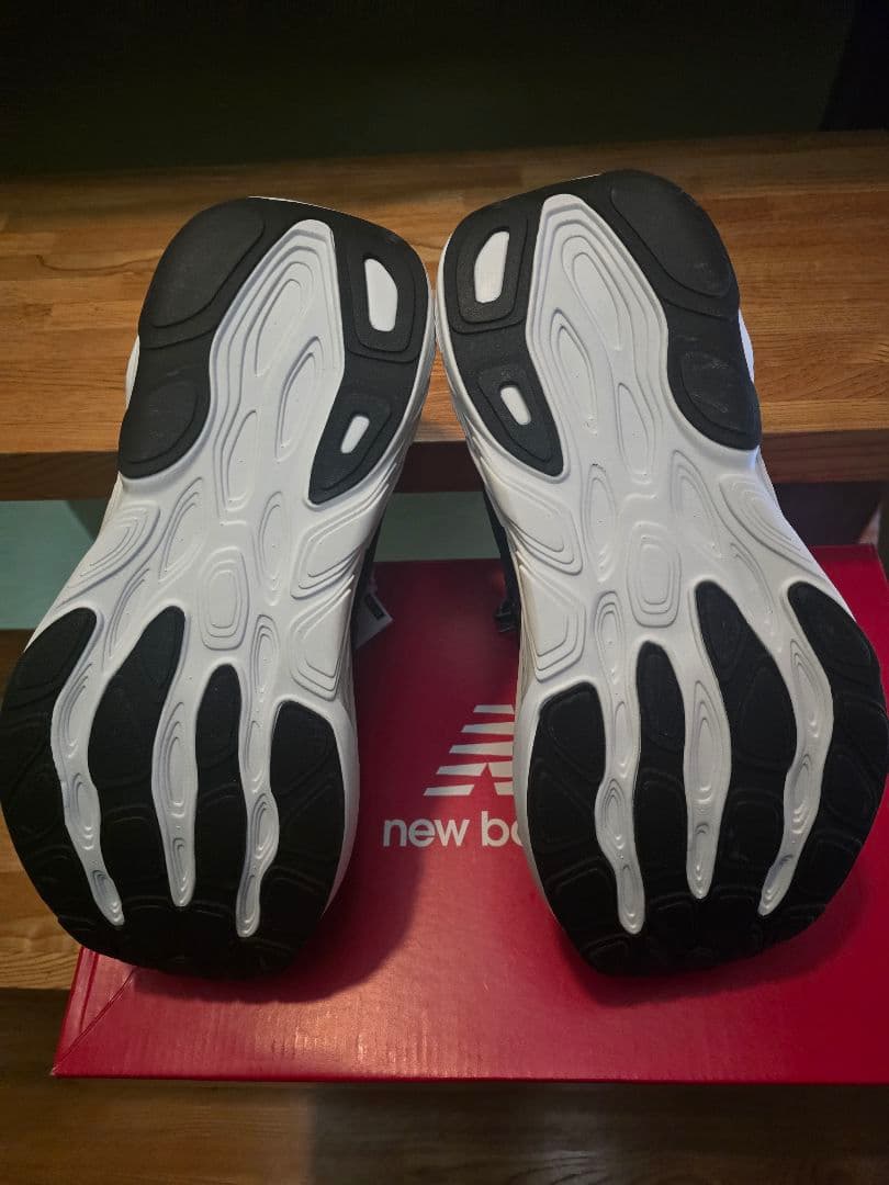 new balance Fresh Foam X 880 v15　27.5 2E