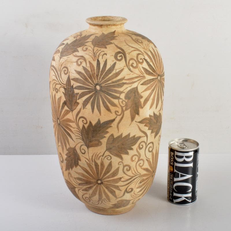 中国　磁州窯白磁　鉄絵花卉文瓶　M　6321C