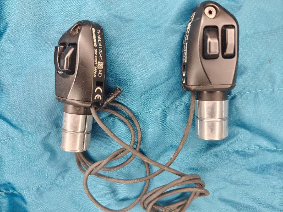 シマノ SW-R671 (TTバイク用 Di2変速スイッチ)