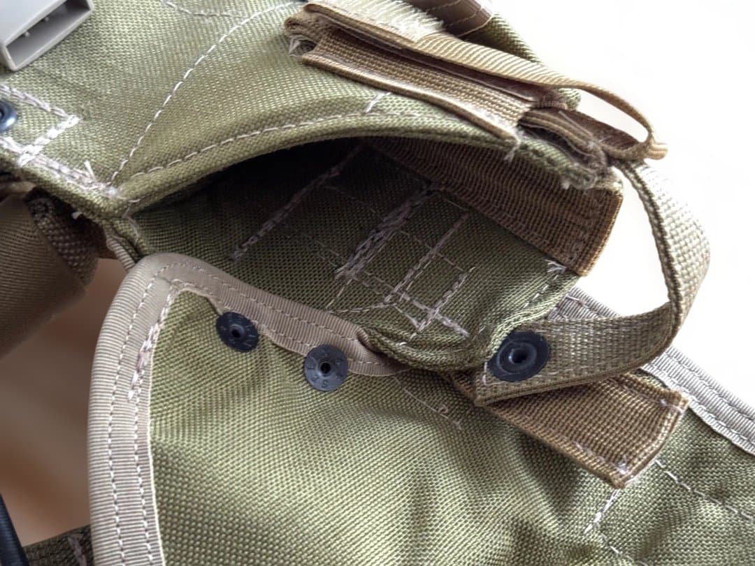 実物 新品 未使用 LBT 0372 ホルスター カーキ 左用