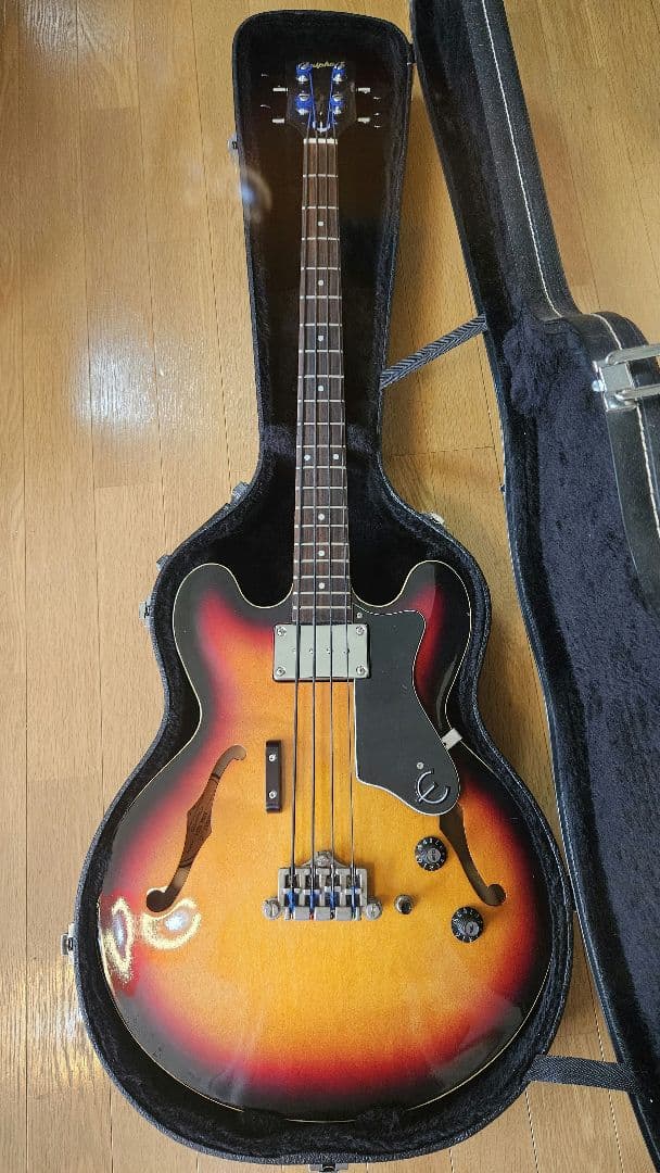 Epiphone Rivoli VC セミアコベース ハードケース付き