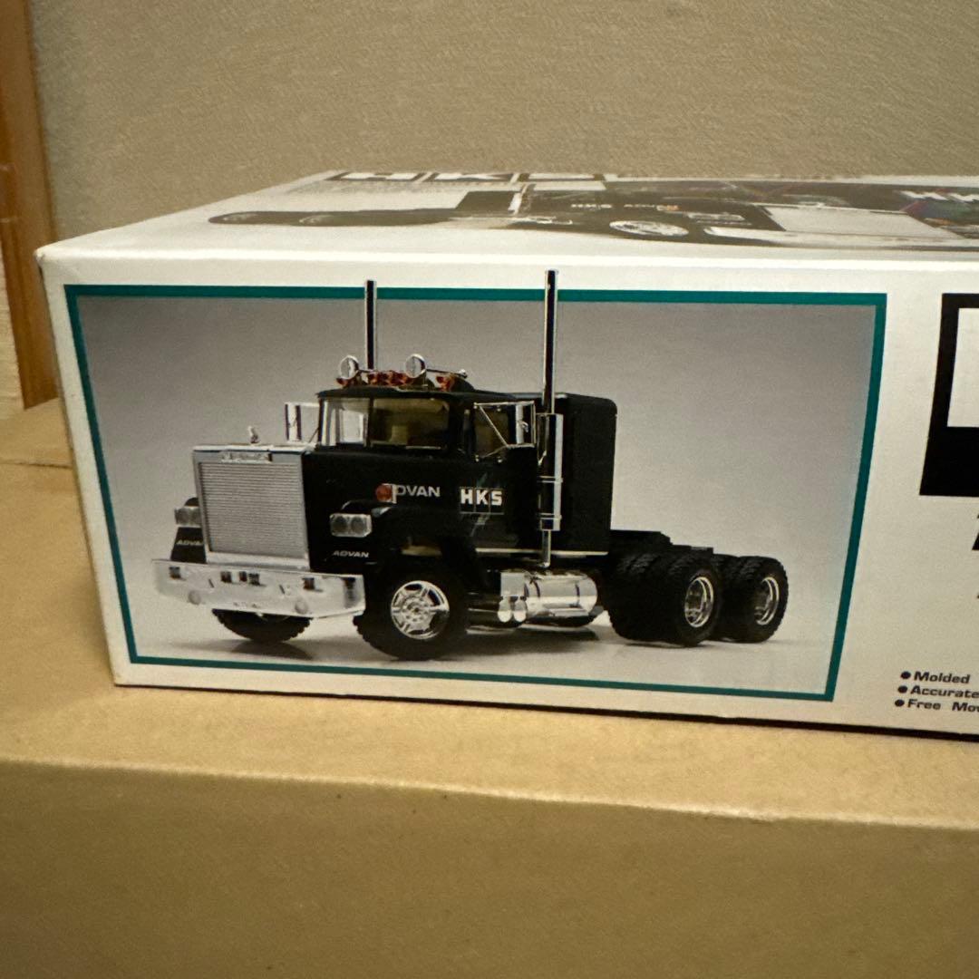 絶版品‼️ 早いモノ勝ち‼️ HKS トレーラー トラック 1/28スケール