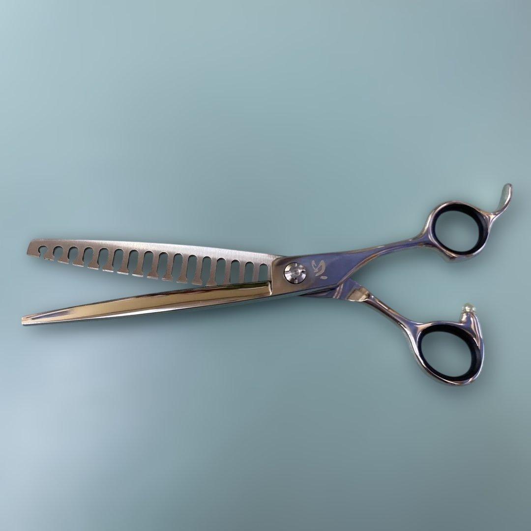 新品未使用　トリミング シザー　７インチシザー 60%カット率