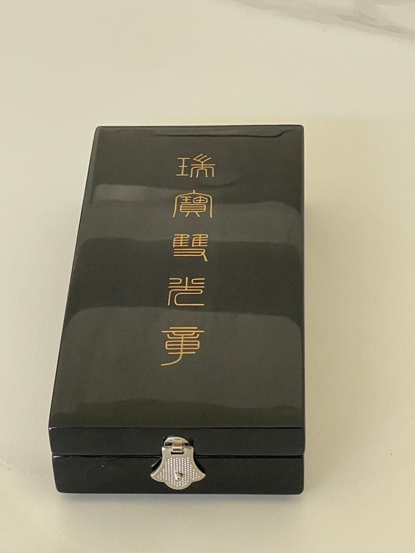 【極美品】瑞宝小綬章