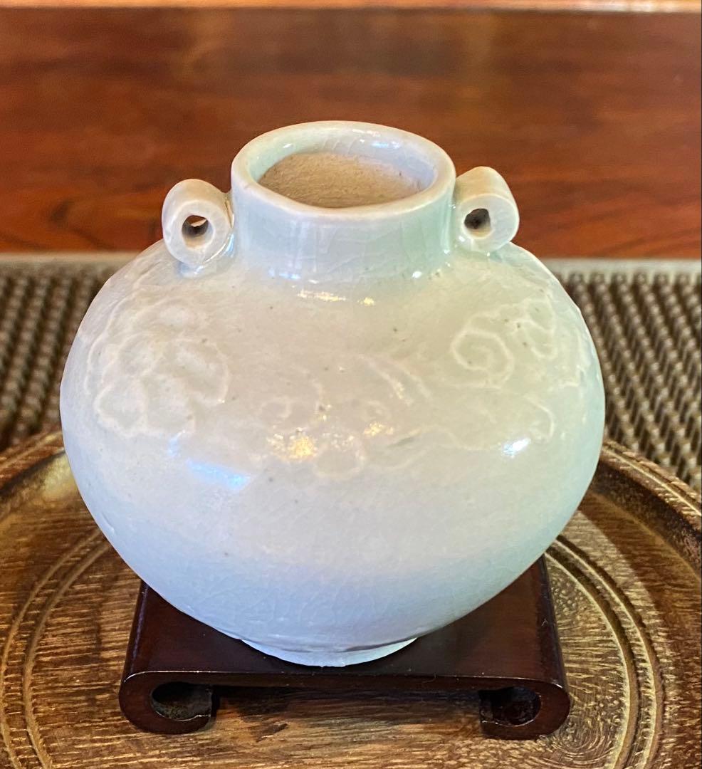 青白磁　小花器　鑑賞台付 ・一輪挿し ・ヴィンテージ　レア ・中国　台湾茶器