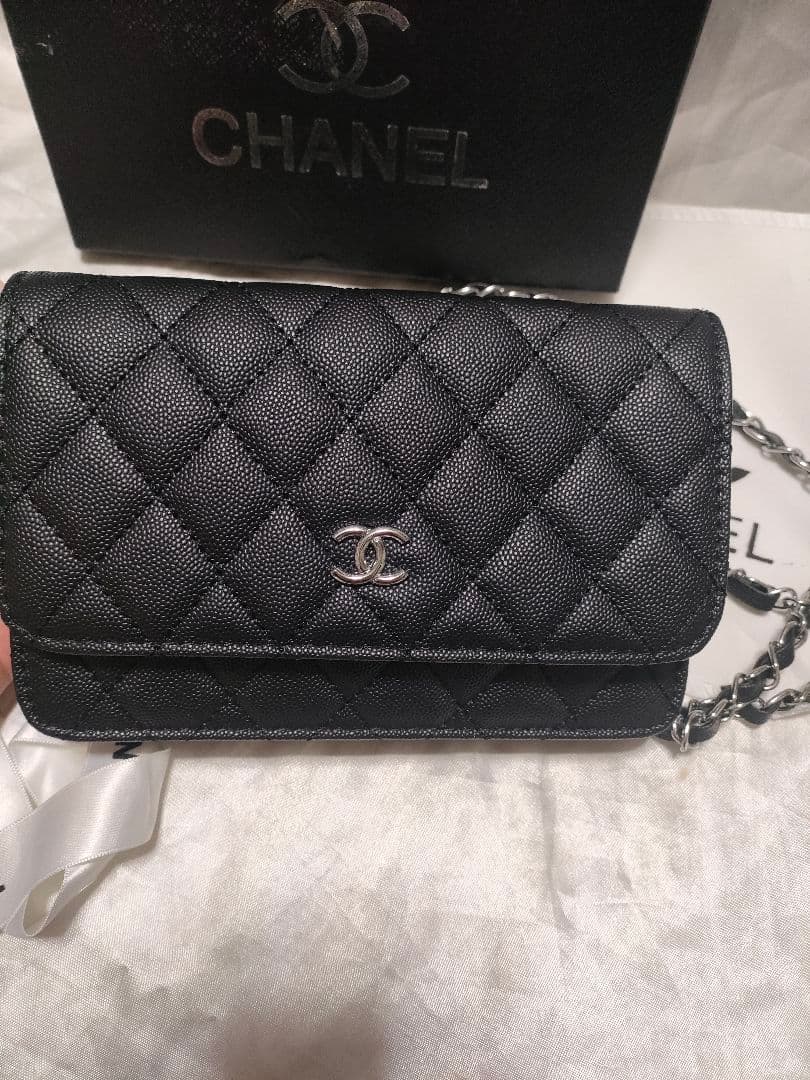 シャネル ショルダーバッグ ノベルティ シルバー