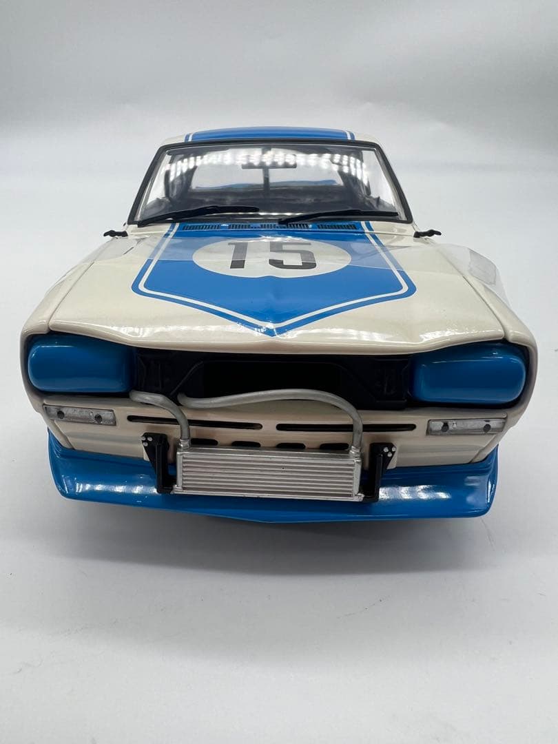 No237 ミニカー1/18箱無しNISSAN SKYLINE 2000GT-R