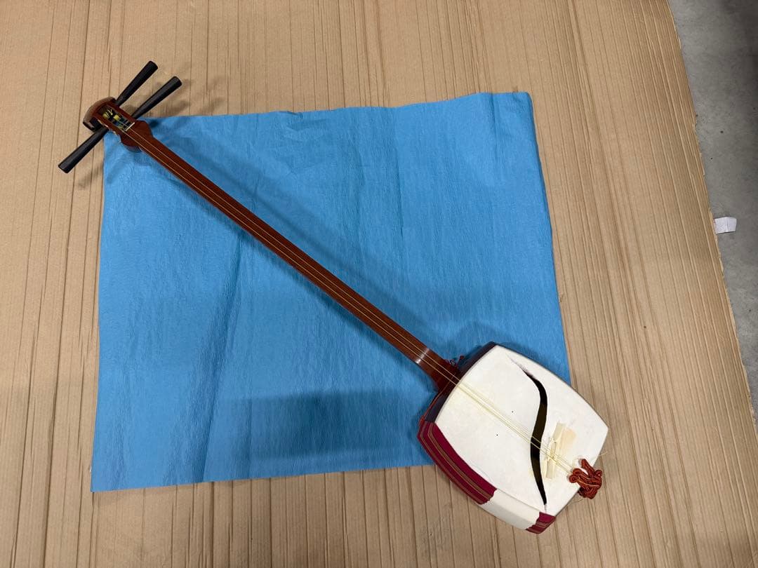 三味線 本体 白/赤