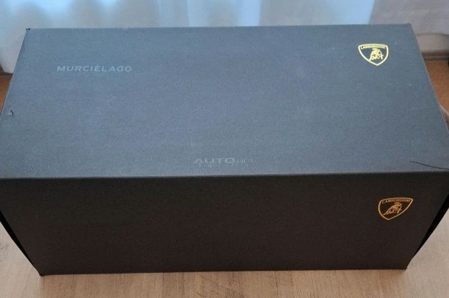 AUTOart 1/12 Lamborghini Murciélago イエロー