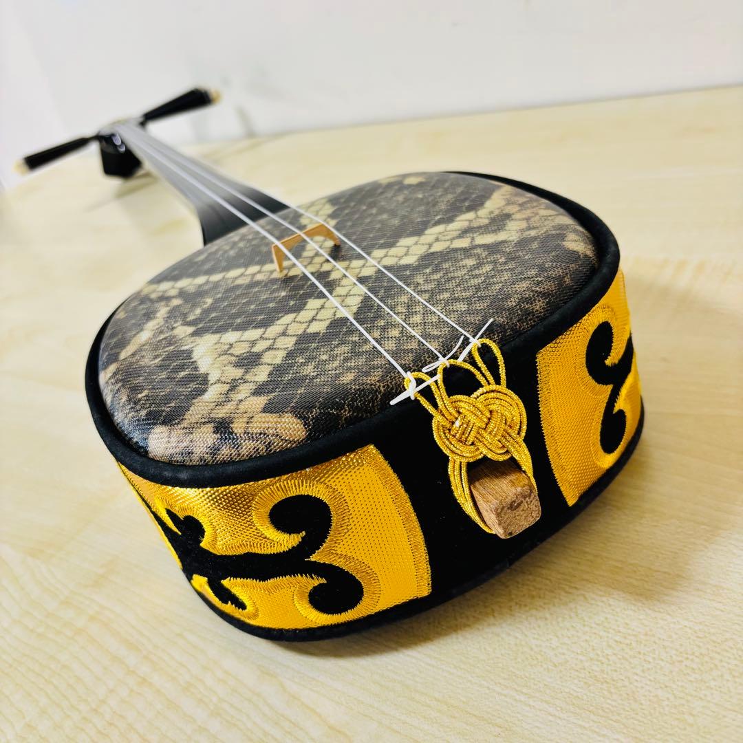 沖縄三線 人工蛇皮 沖縄 民謡 和楽器 三線 送料込み