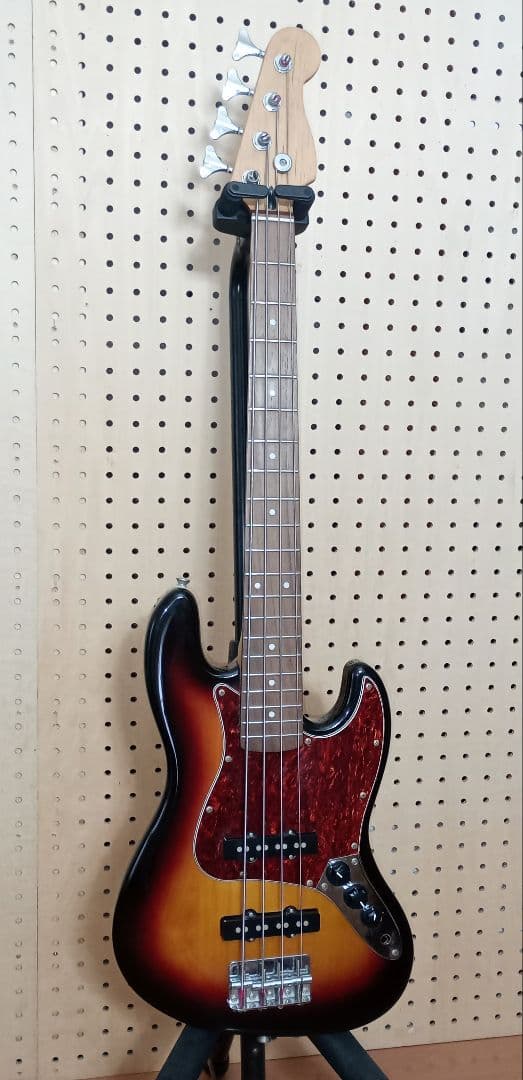 Compact Bass サンバースト イケベ楽器 JBタイプ