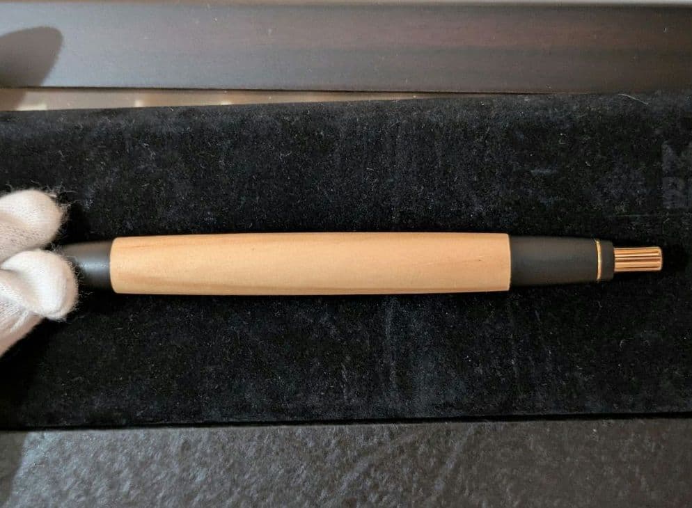 極美品　野原工芸　ウッドヒル隠岐　木のボールペン　スタンダード　隠岐の黒松