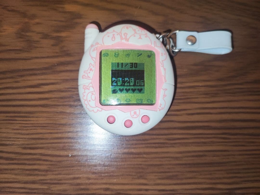 たまごっちプラス セブンティーン限定　カナヘイバージョン