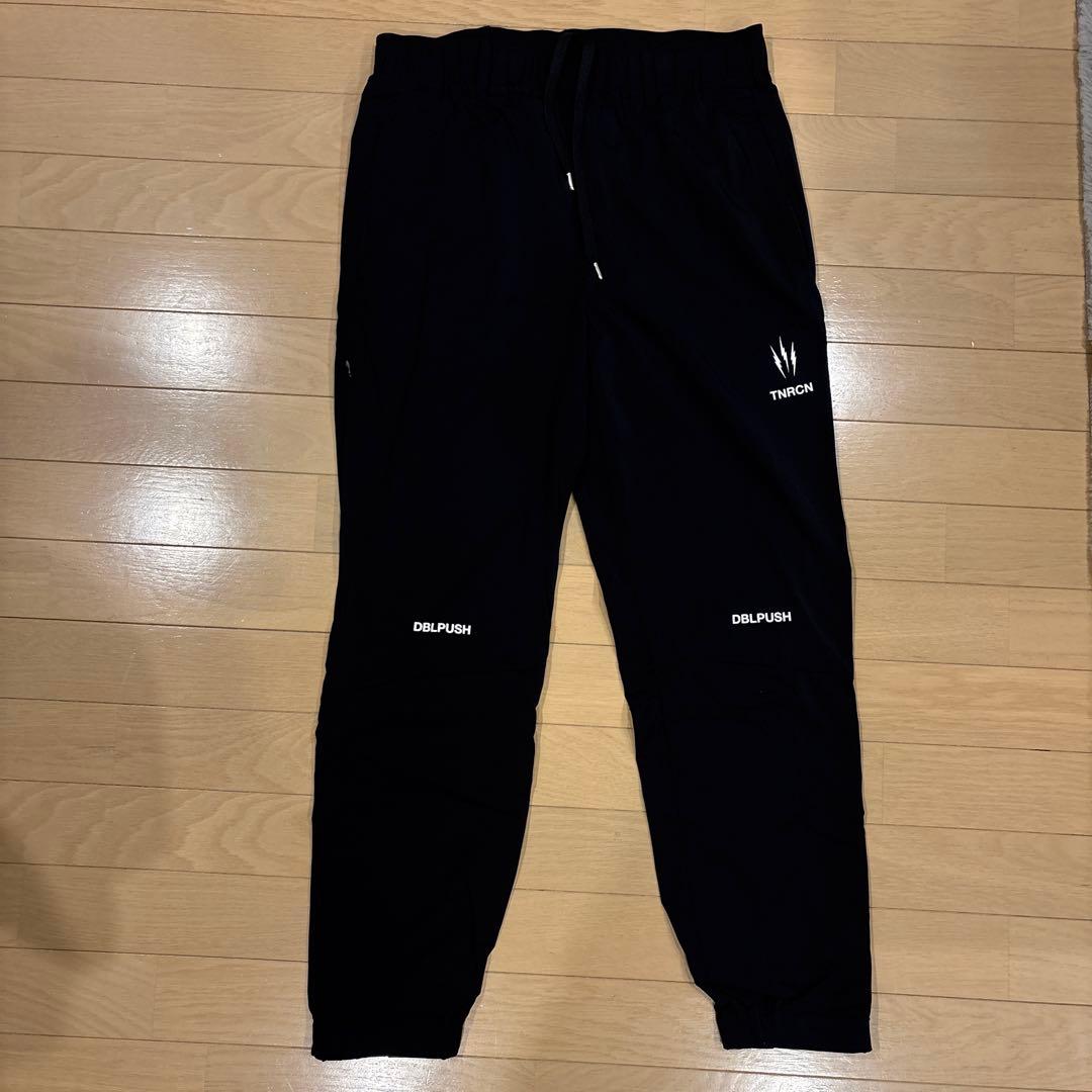 TNRCN RUFFLOG ナイロンパンツ　ブラック　Mサイズ　美品