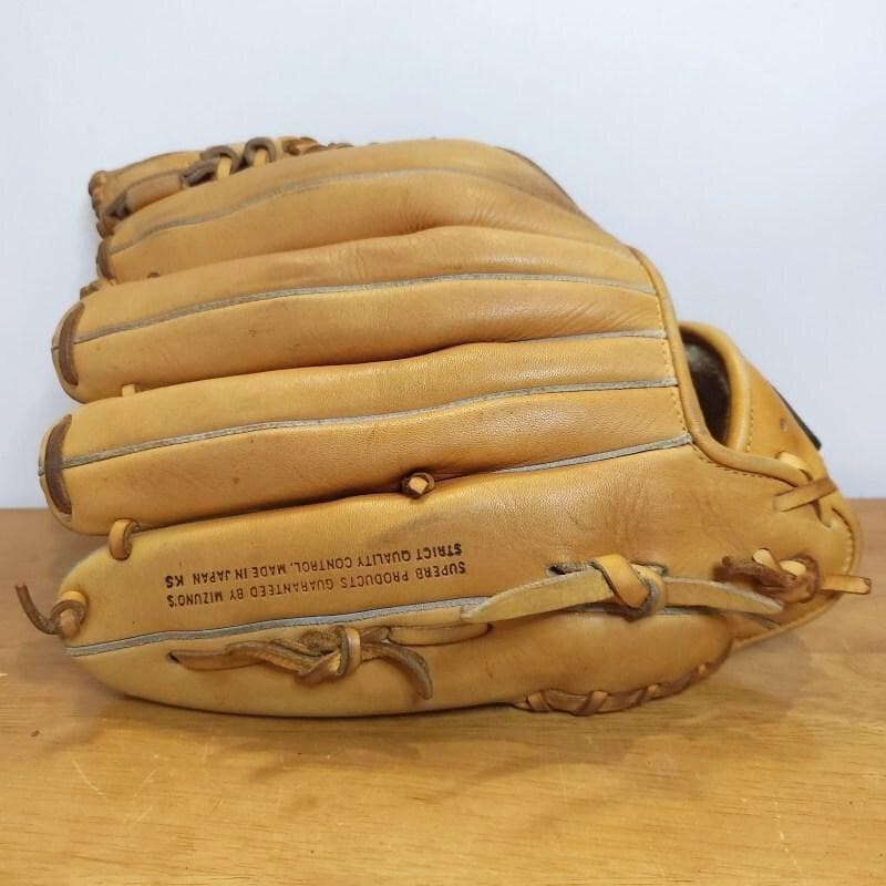 ミズノ 松坂大輔モデル 日本製 Mラベル レアなミズノ版 投手用 軟式グローブ