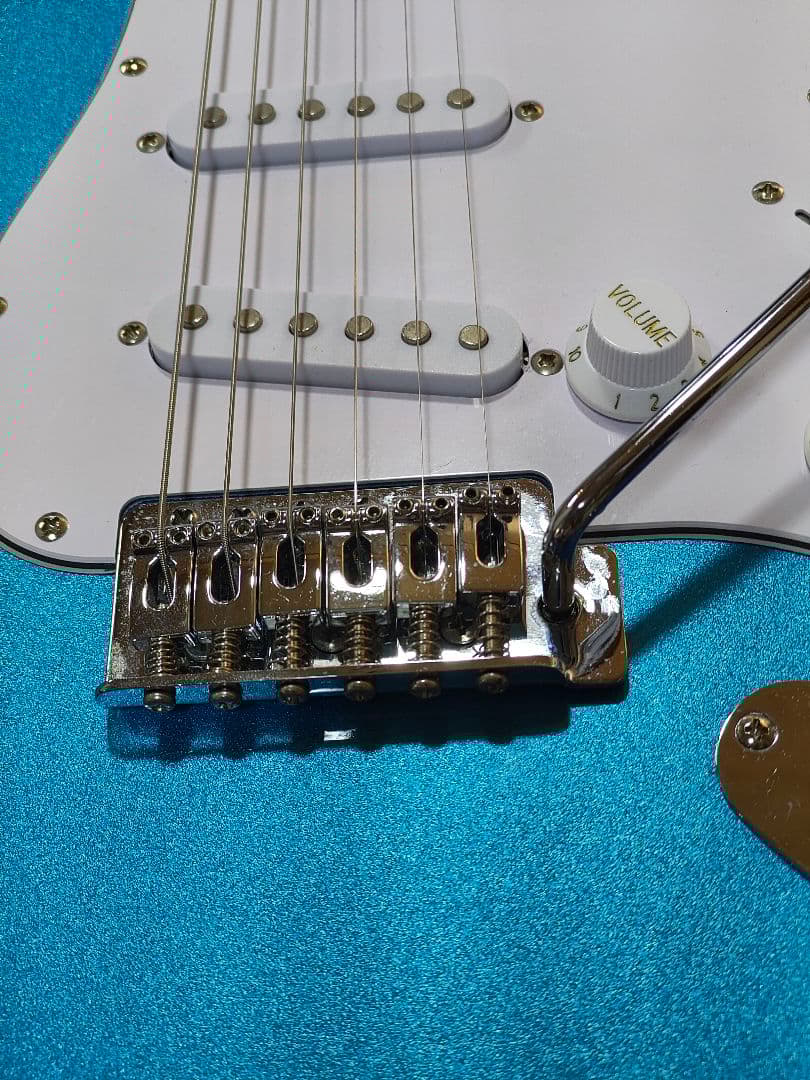 コカレジェンド 初心者用国女性の方 弾きやすい ストラトタイプ