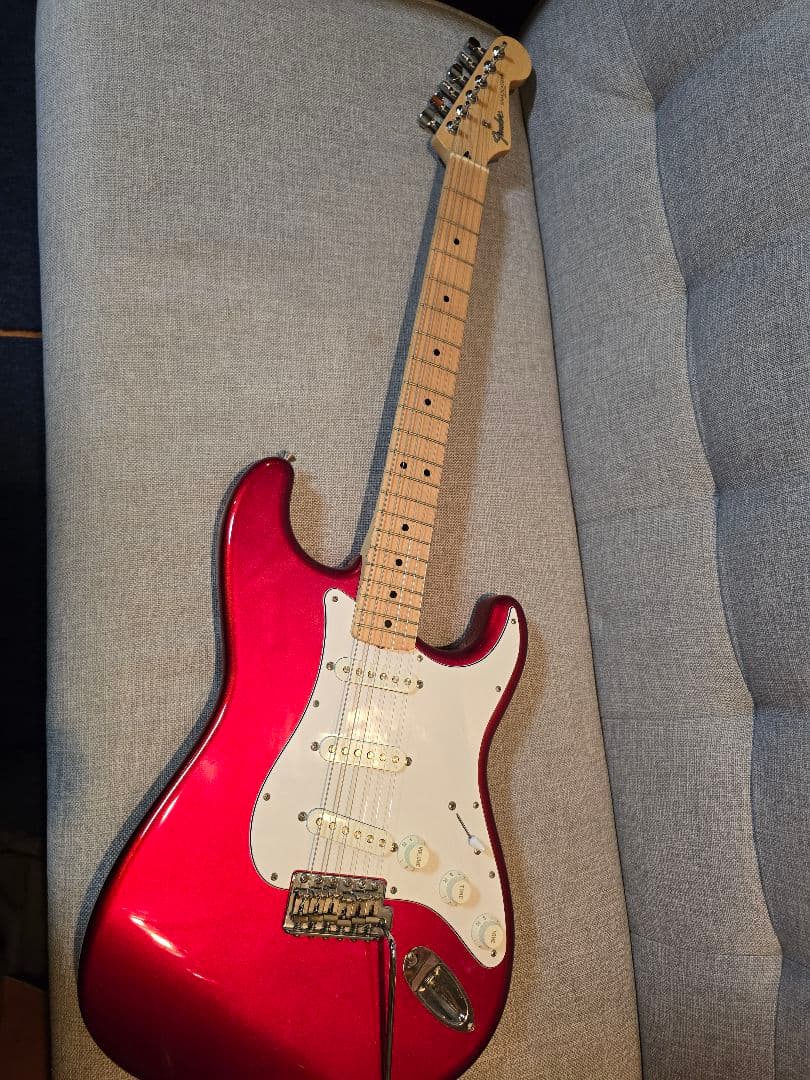Fender Japan ST-45 Stratocaster メタリックレッド