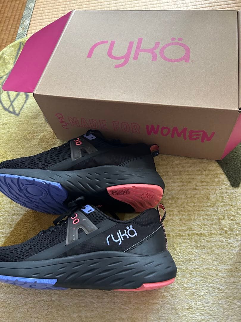 ryka フィットネスシューズ24新品