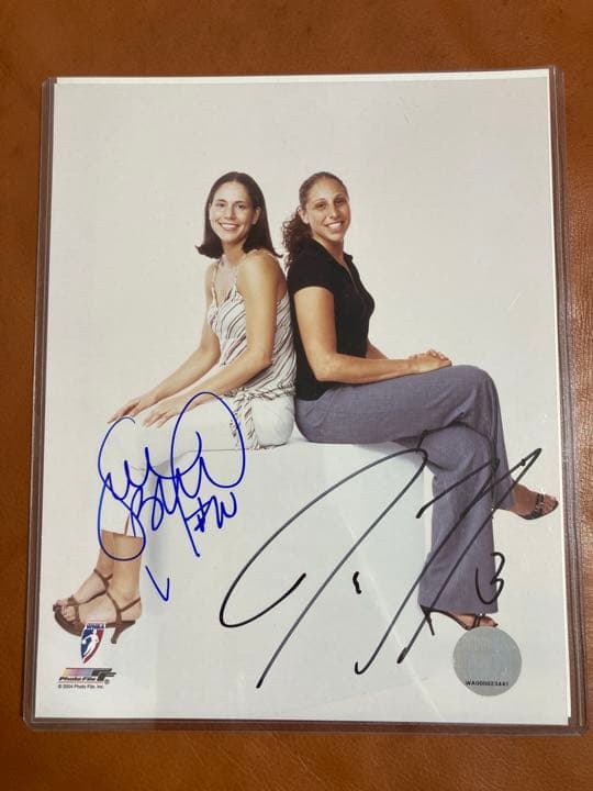 WNBA Sue Bird & Diana Taurasi サイン入り写真