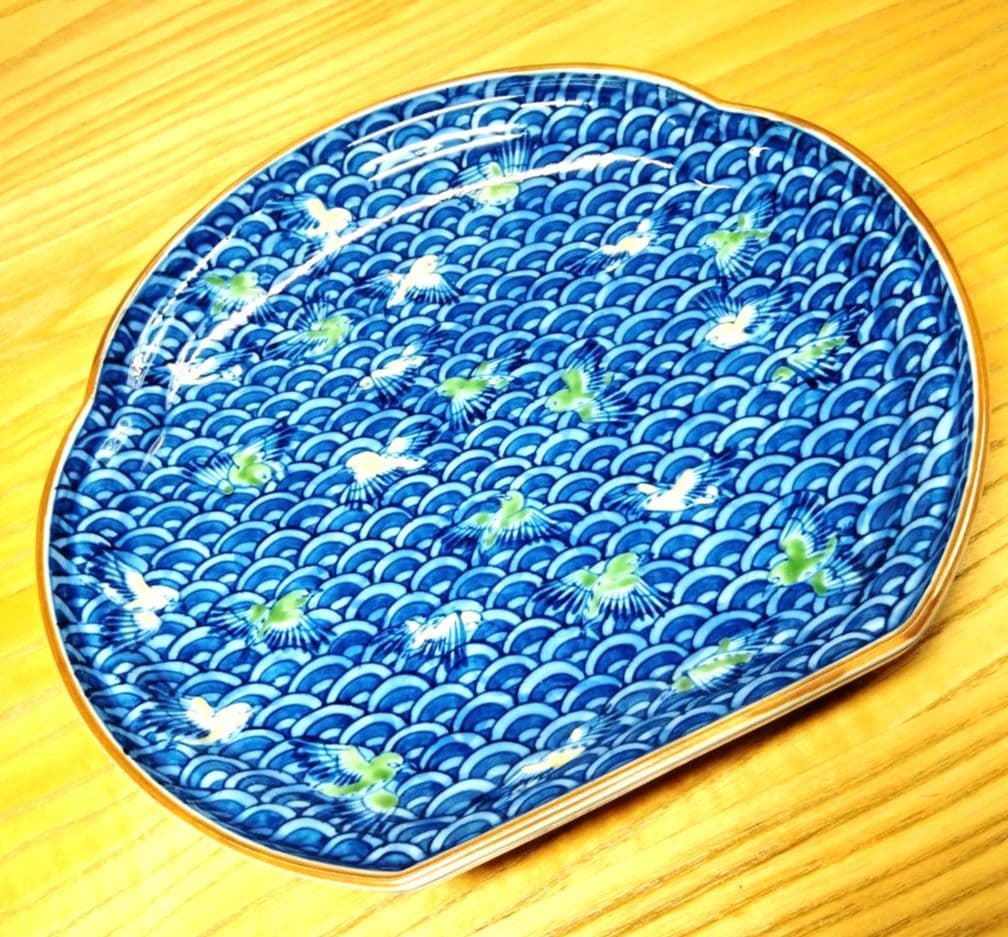 ☆館林 源右衛門 染錦波千鳥皿