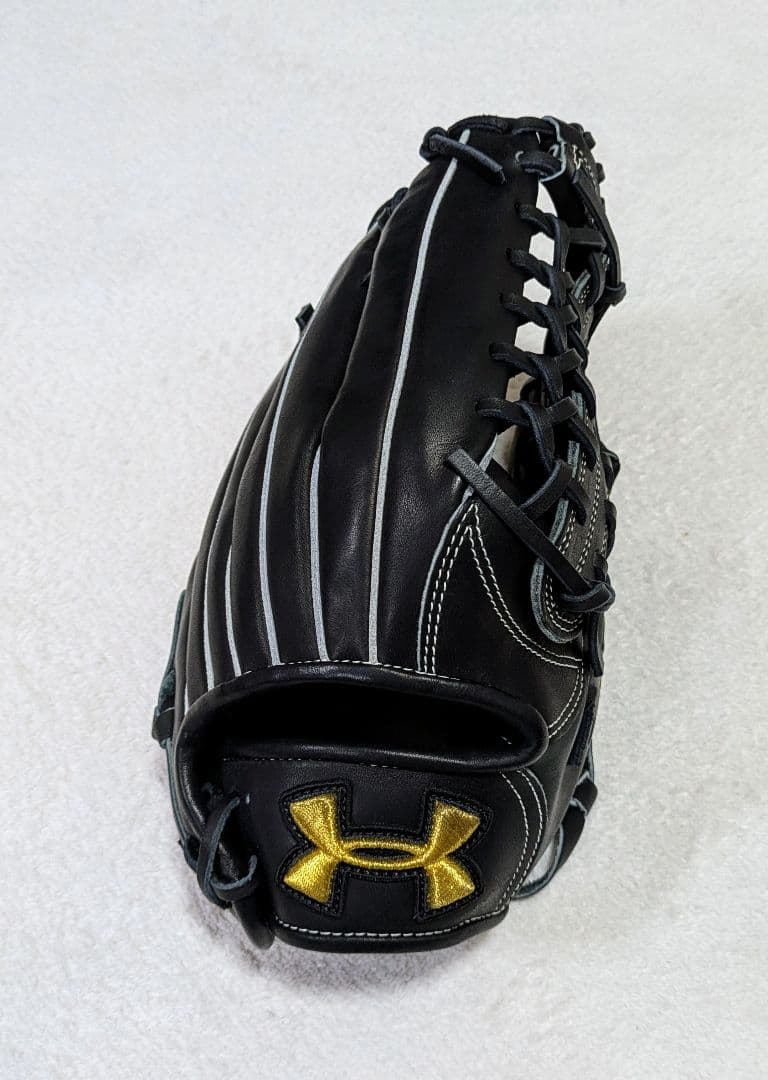 ☆ほぼ未使用☆Under Armour 軟式野球グローブ 外野手用