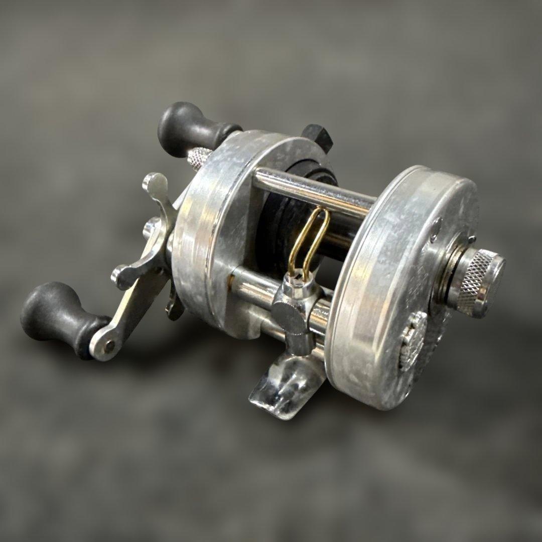 ABU Ambassadeur 1500C IAR ベイトリール / アブ