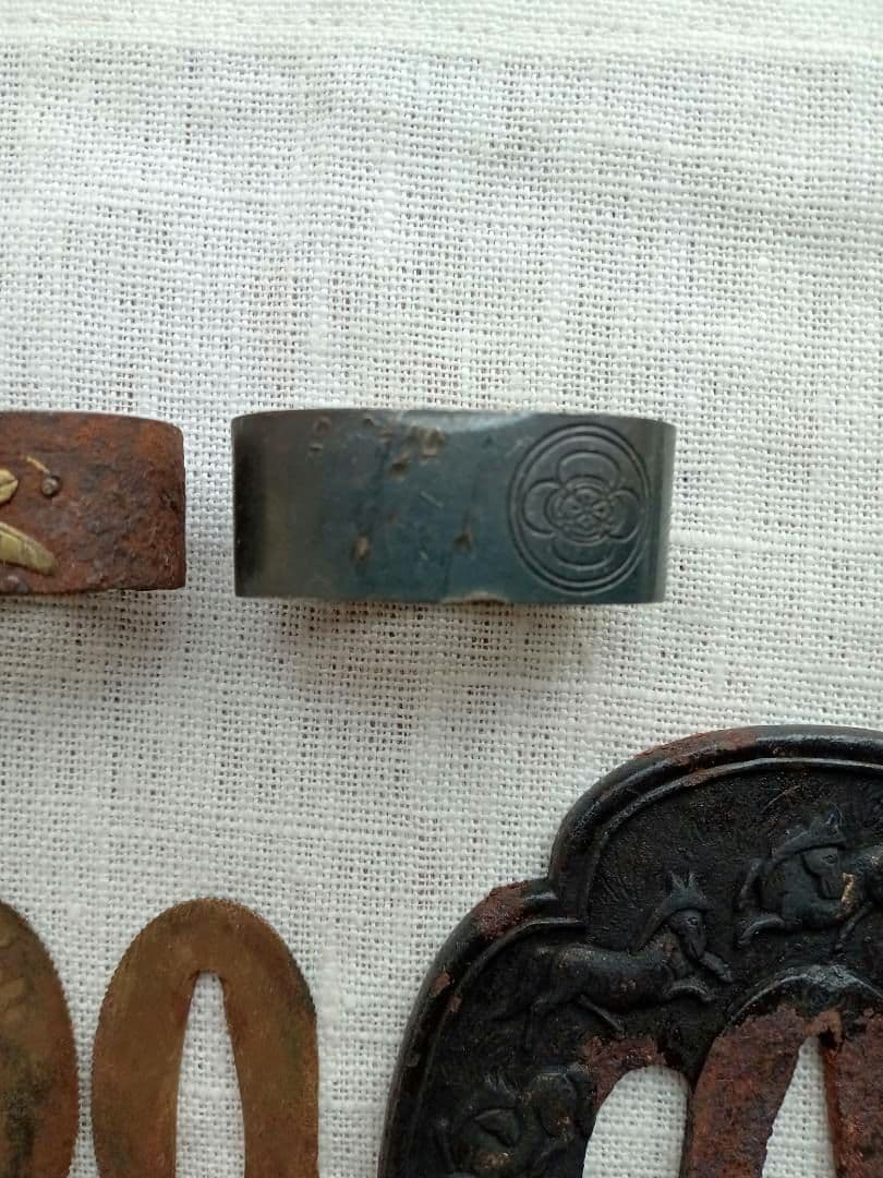 【刀・鍔】つば 馬柄／透かし／花柄／色々まとめて１０個 日本刀装具 武具 骨董