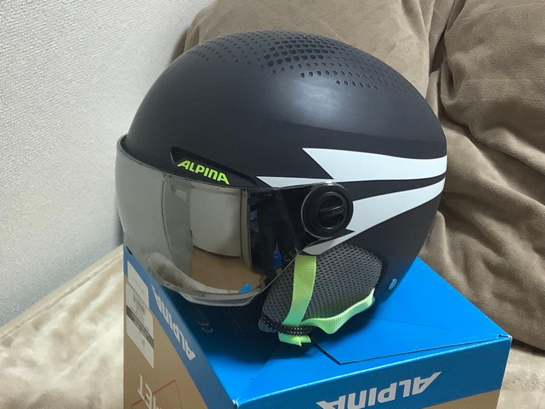 ALPINA スキー ヘルメット バイザー付き 黒