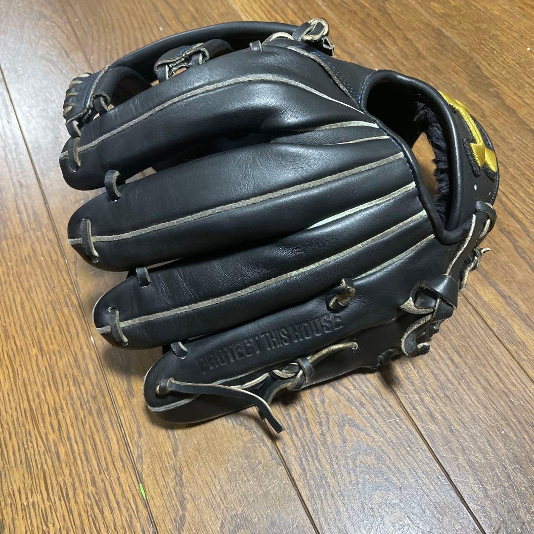 アンダーアーマー軟式　内野用グラブ