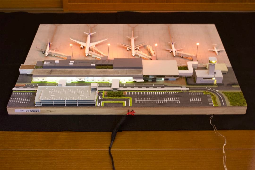 1/500 空港ジオラマ 最大5機駐機可能 フル電飾 フルスクラッチ 引取歓迎