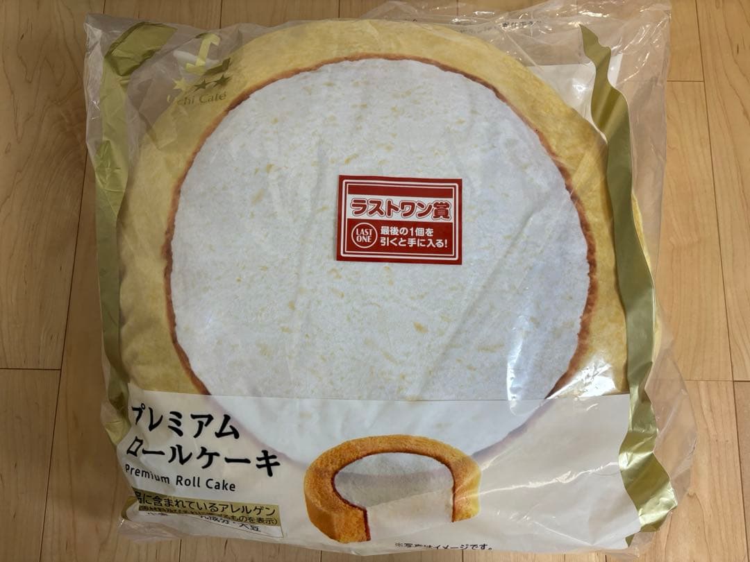 ローソン 一番くじ 50th ラストワン賞その他プレミアムロールケーキクッション