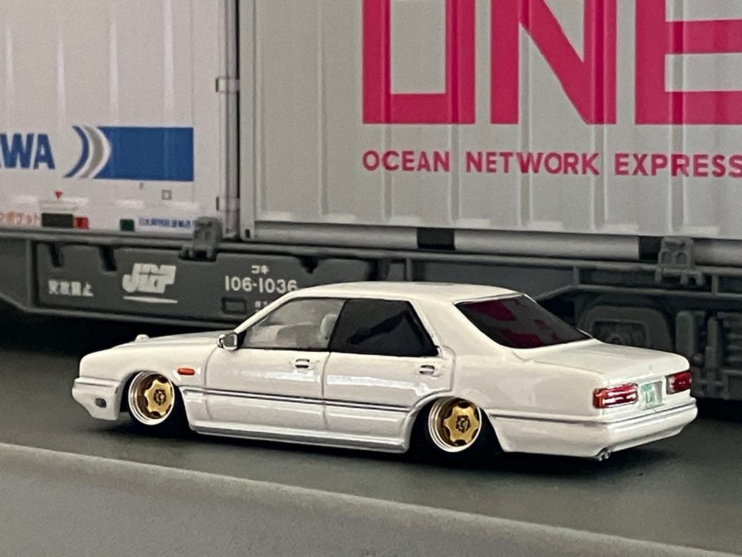 1/64 ミニカー　日産　シーマ　改造