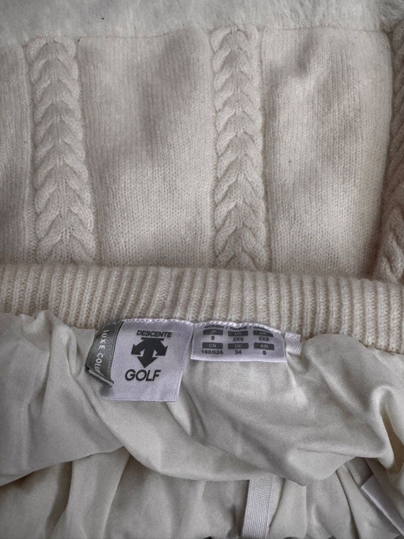 デサント descente ゴルフ カシミア ニットスカート