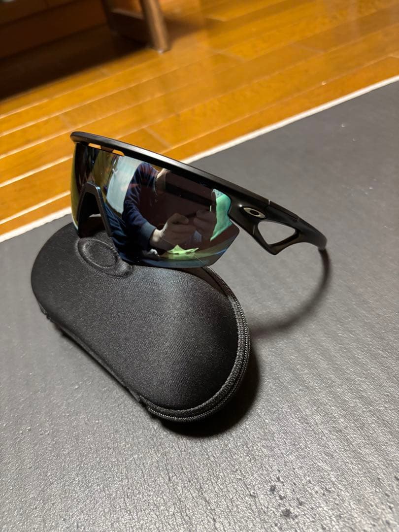 箱付きほぼ新品Oakley スポーツサングラス ケース付き鈴木誠也モデル