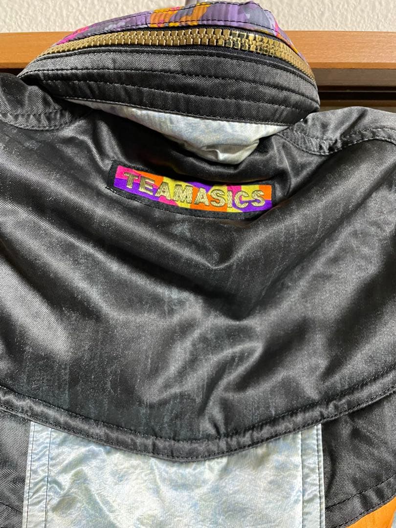 超希少 TEAM ASICS スキー スノーボードウェア 中綿