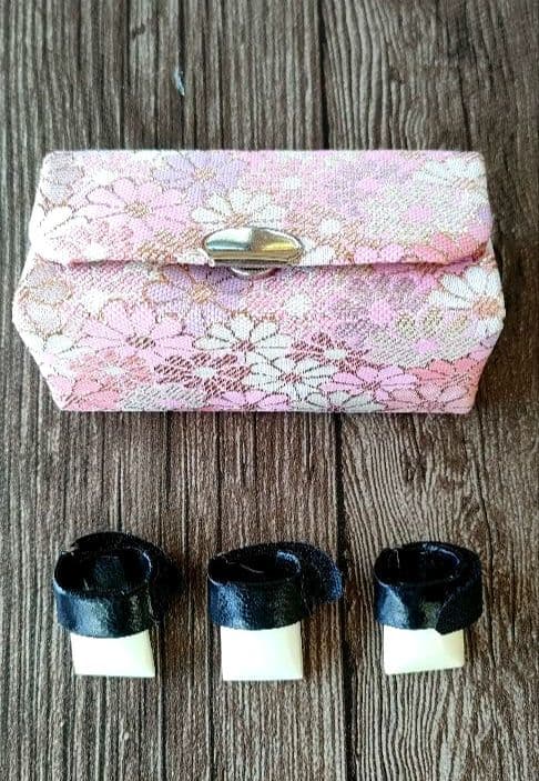 美品　琴　和楽器　弦楽器 13弦　すだれ彫り　付属品