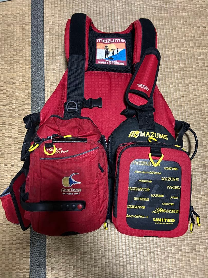 mazume レッドムーンライフジャケット サーフスペシャル III