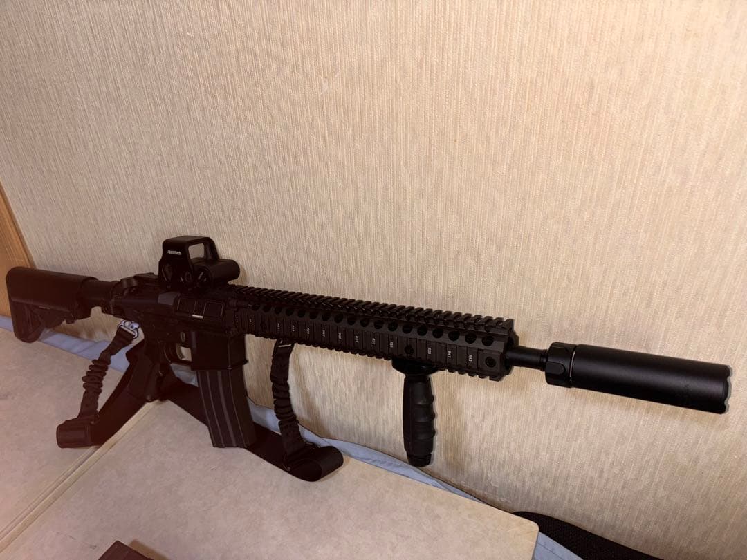 東京マルイ　M4A1 SOPMOD 次世代電動ガン