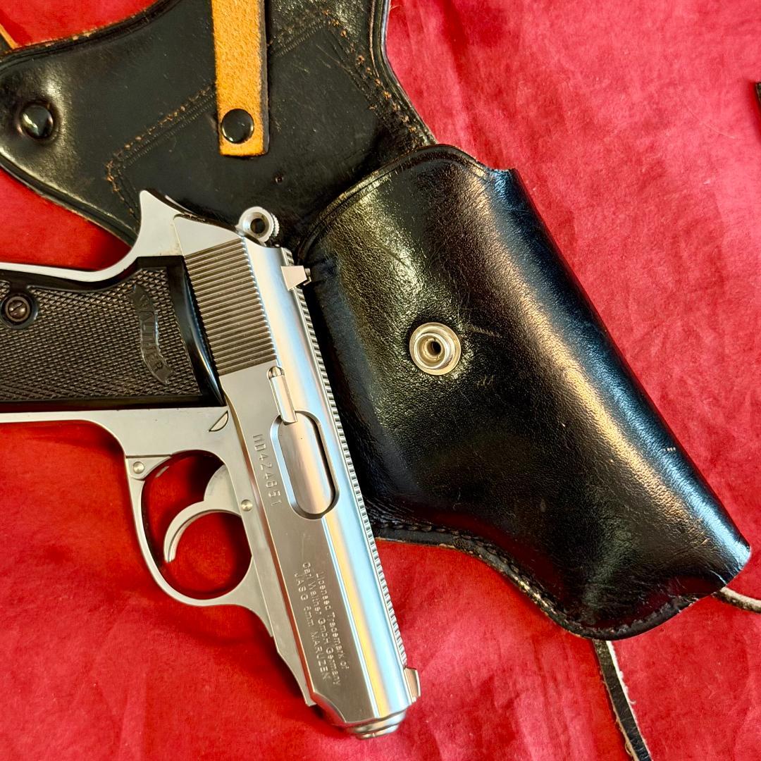 整備済 私服警察官用 革製 ショルダーホルスター スナブノーズ リボルバー 用
