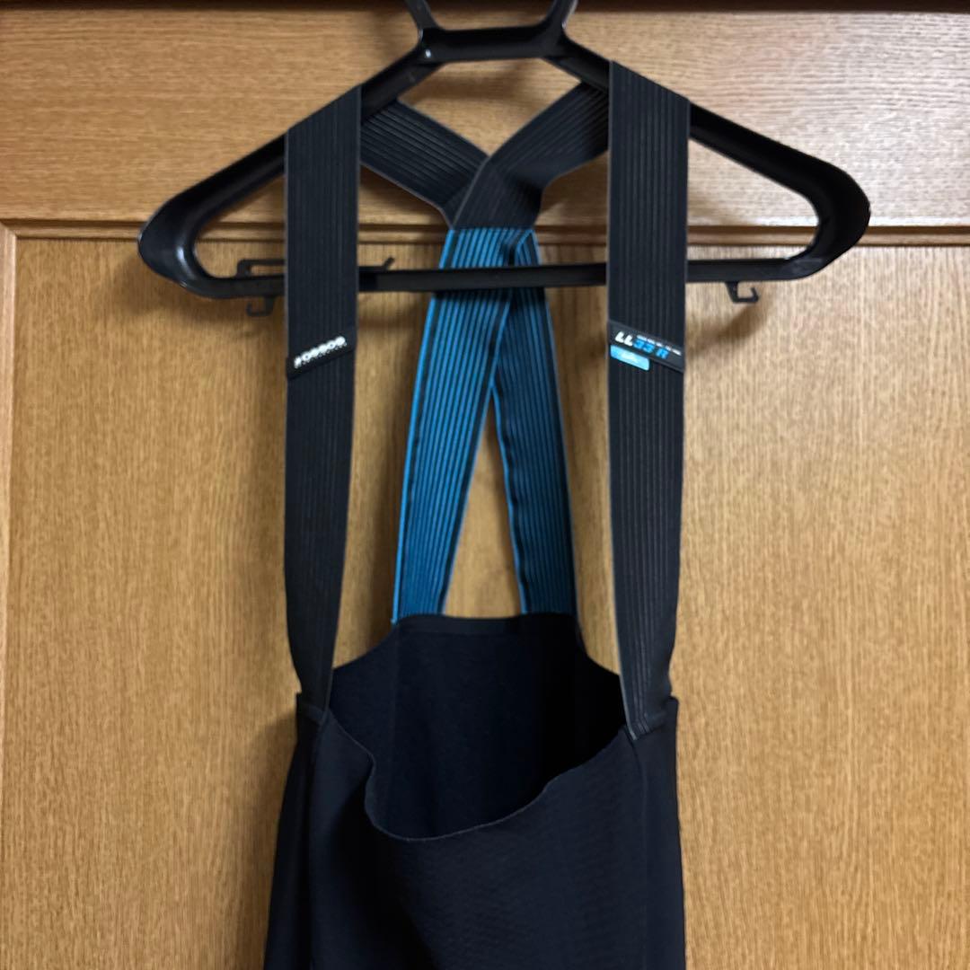 ASSOS EQUIPE R ウィンタービブタイツ ハブS9ブラック Ｌサイズ