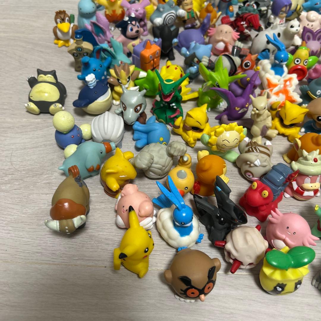 【希少品】ポケモンキッズ　ポケモン指人形豪華200個セット①